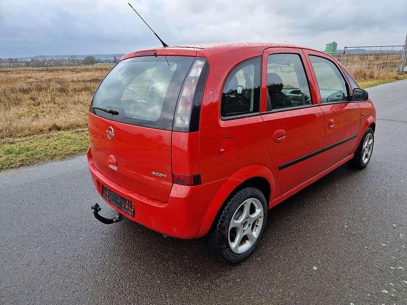 Gebraucht Opel Meriva 76 PS (55 kW) 2009 Rot Van / Kleinbus