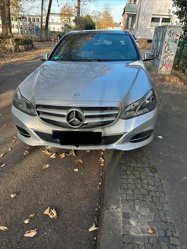 Gebraucht 2014 Mercedes E220 Limousine | 13.000 € (Fairer Preis) - Bild 1/4