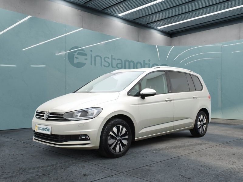Gebraucht VW Touran S 150 PS (110 kW) 2024 Silber Van / Kleinbus