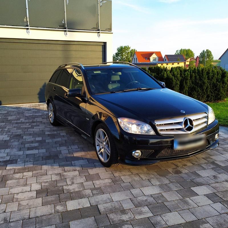 Gebraucht Mercedes C200 136 PS (100 kW) 2011 Schwarz Kombi