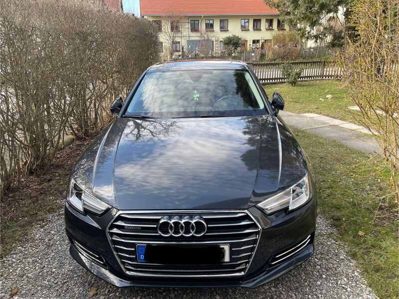 Grau Gebraucht 2016 Audi A4 Ambiente Limousine | 17.000 € (Fairer Preis) - Bild 1/4