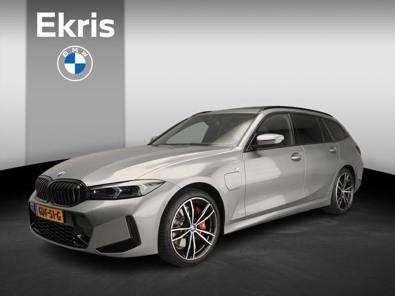 Grau Gebraucht 2024 BMW 320e M Sport Kombi | 44.899 € - Bild 1/4