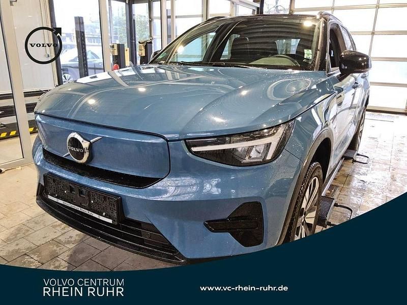 Blau fjord blue / metallic Gebraucht 2022 Volvo XC40 Plus SUV | 30.890 € (Fairer Preis) - Bild 1/2
