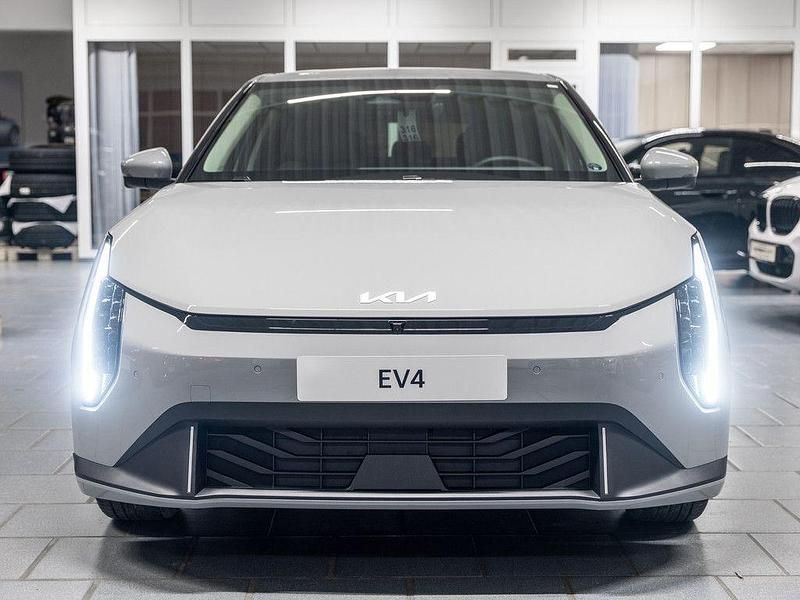 Neu Kia EV4 Earth 150 kW (204 PS) 2026 Grau Limousine