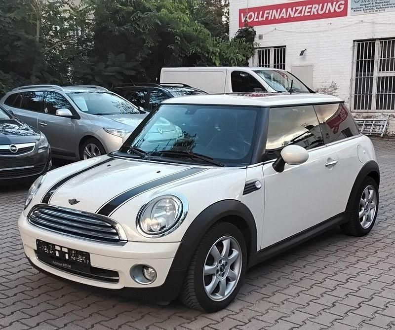 Weiß Gebraucht 2009 Mini ONE Kleinwagen | 4.850 € (Fairer Preis) - Bild 1/4