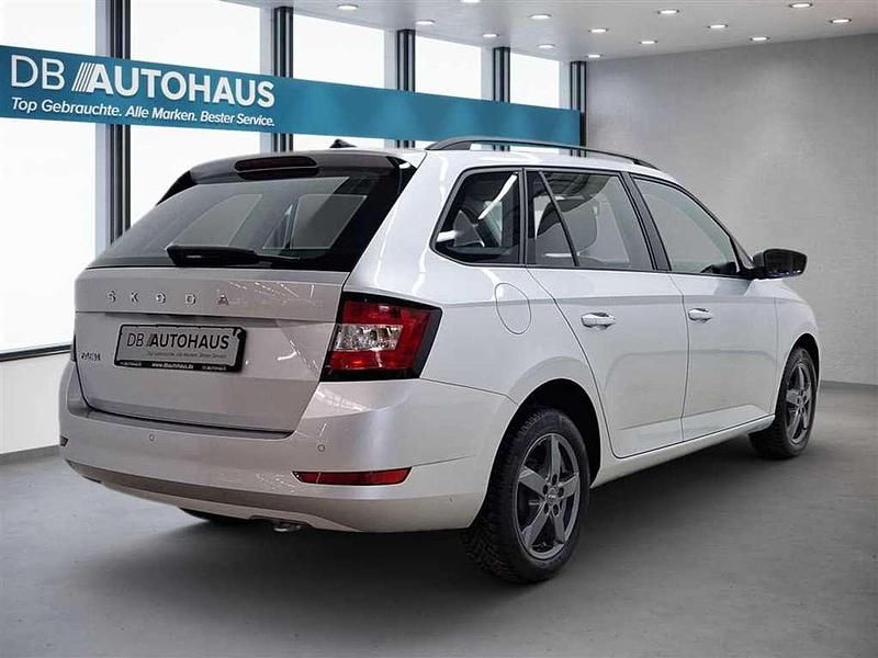 Gebraucht Skoda Fabia Comfort 95 PS (69 kW) 2020 Silber Kombi
