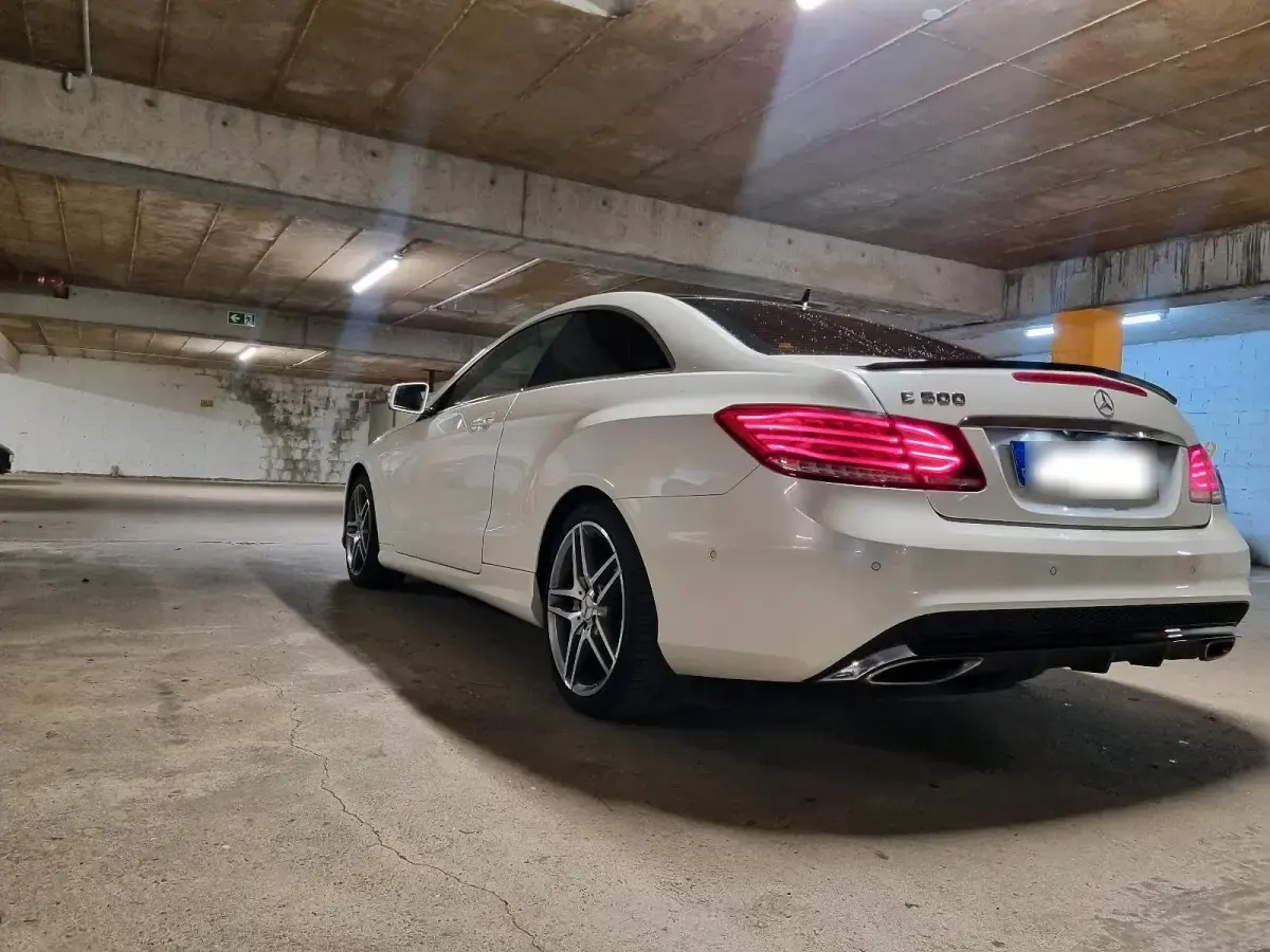 Gebraucht Mercedes E500 AMG line 408 PS (300 kW) 2013 Weiß Coupé