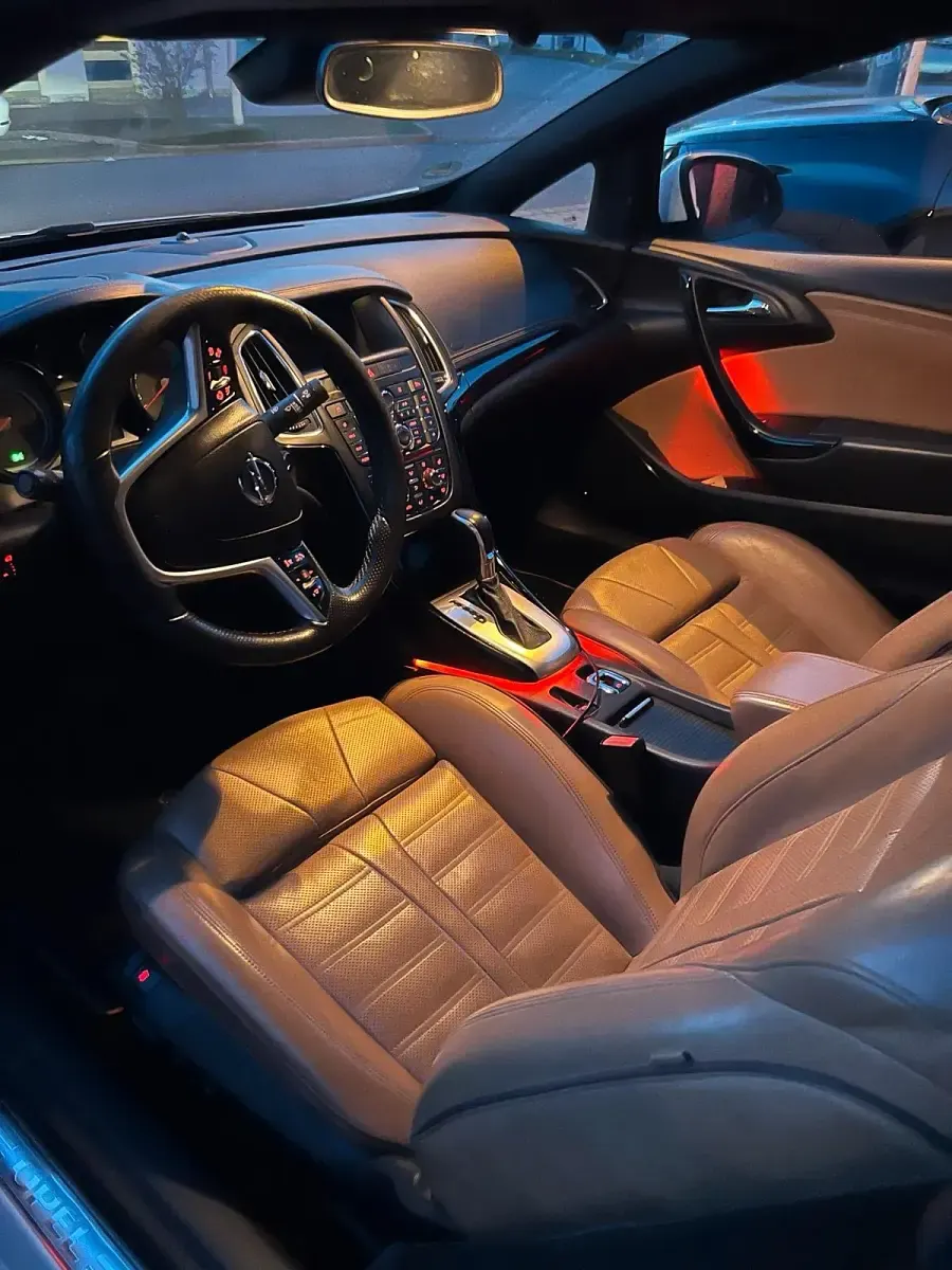 Gebraucht Opel Cascada 165 PS (121 kW) 2015 Weiß Cabrio