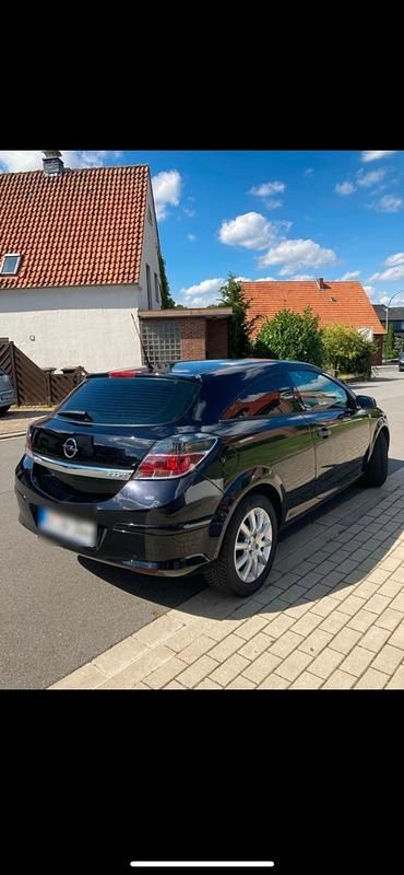 Schwarz Gebraucht 2009 Opel Astra Coupé | 2.550 € (Fairer Preis) - Bild 1/4
