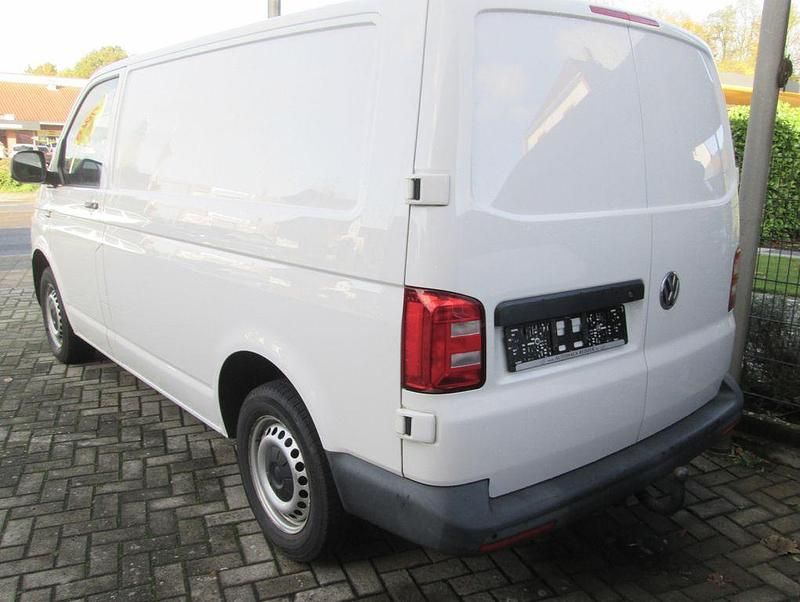 Gebraucht VW Transporter 102 PS (75 kW) 2019 Weiß Van
