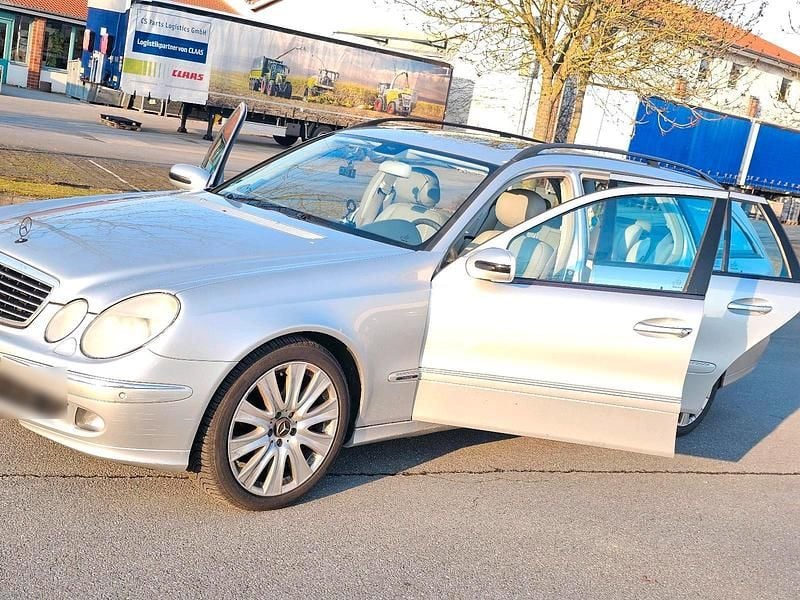 Gebraucht Mercedes E280 190 PS (139 kW) 2006 Grau Kombi