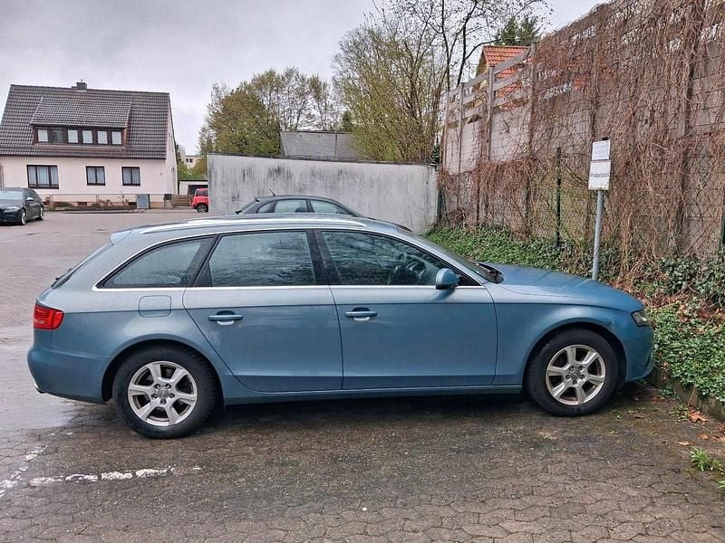 Second-hand Audi A4 179 CP (131 kW) 2009 Albastru Break
