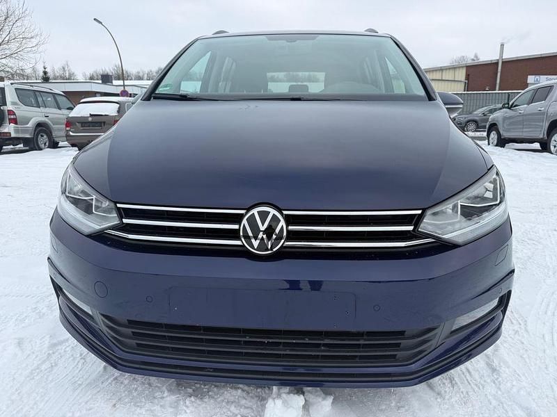 Blau Gebraucht 2021 VW Touran Comfortline Van / Kleinbus | 23.700 € (Superpreis) - Bild 1/4