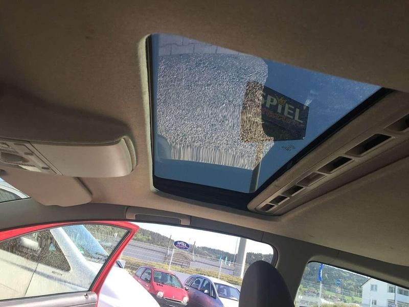 Gebraucht VW Fox 54 PS (39 kW) 2009 Rot Kleinwagen