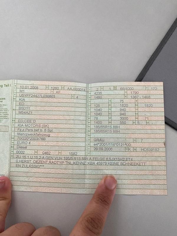 Gebraucht Kia Ceed 90 PS (66 kW) 2008 Silber Kleinwagen