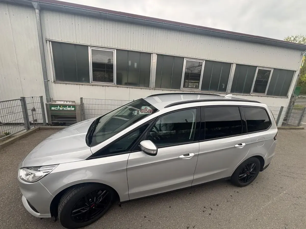 Gebraucht Ford Galaxy Trend 150 PS (110 kW) 2021 Silber Van / Kleinbus