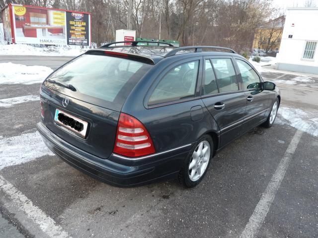 Gebraucht Mercedes C270 Elegance 170 PS (125 kW) 2002 Schwarz metallic Kombi
