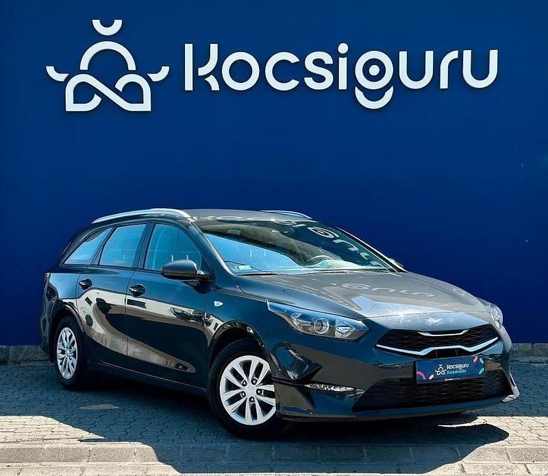 Grau Gebraucht 2022 Kia Ceed Sportswagon Spirit Kombi | 15.999 € (Superpreis) - Bild 1/4