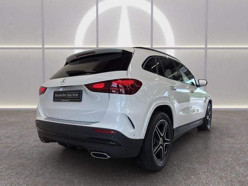 Gebraucht Mercedes GLA200 Advanced 177 PS (130 kW) 2024 Weiss SUV