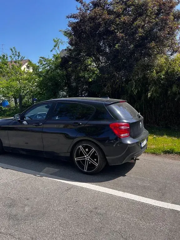Gebraucht BMW 116 136 PS (100 kW) 2012 Schwarz Kleinwagen