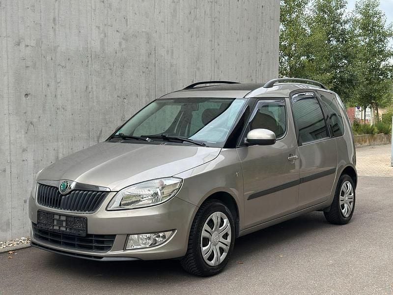 Beige Gebraucht 2012 Skoda Roomster Plus Edition Kombi | 3.990 € (Guter Preis) - Bild 1/4