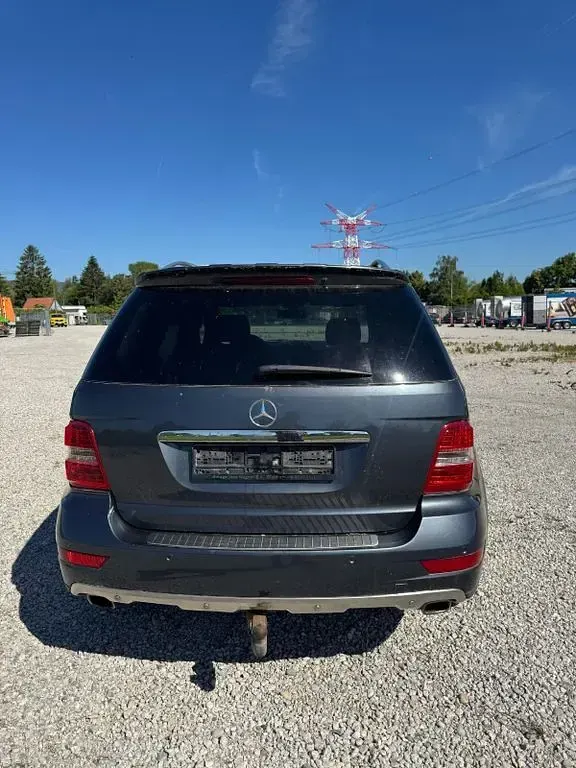Gebraucht Mercedes ML450 306 PS (225 kW) 2010 Grau SUV