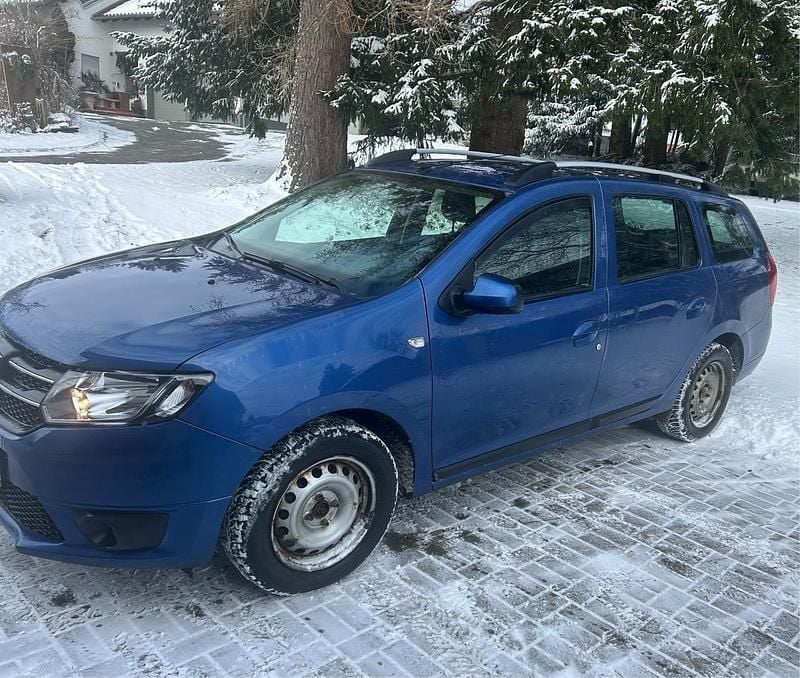 Blau Gebraucht 2014 Dacia Logan Prestige Kombi | 5.100 € - Bild 1/4