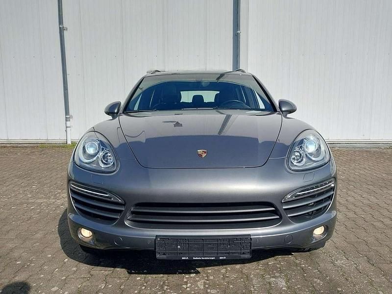 Gebraucht Porsche Cayenne 245 PS (180 kW) 2011 Meteorgraumetallic SUV
