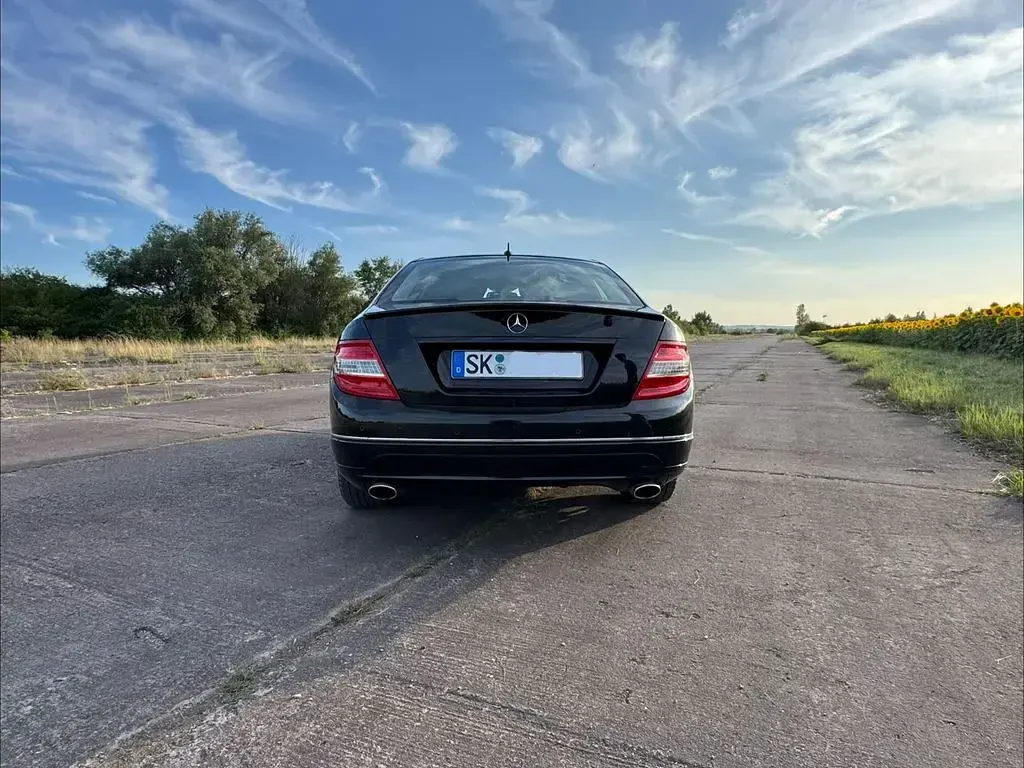 Gebraucht Mercedes C350 Avantgarde 272 PS (200 kW) 2008 Schwarz Limousine