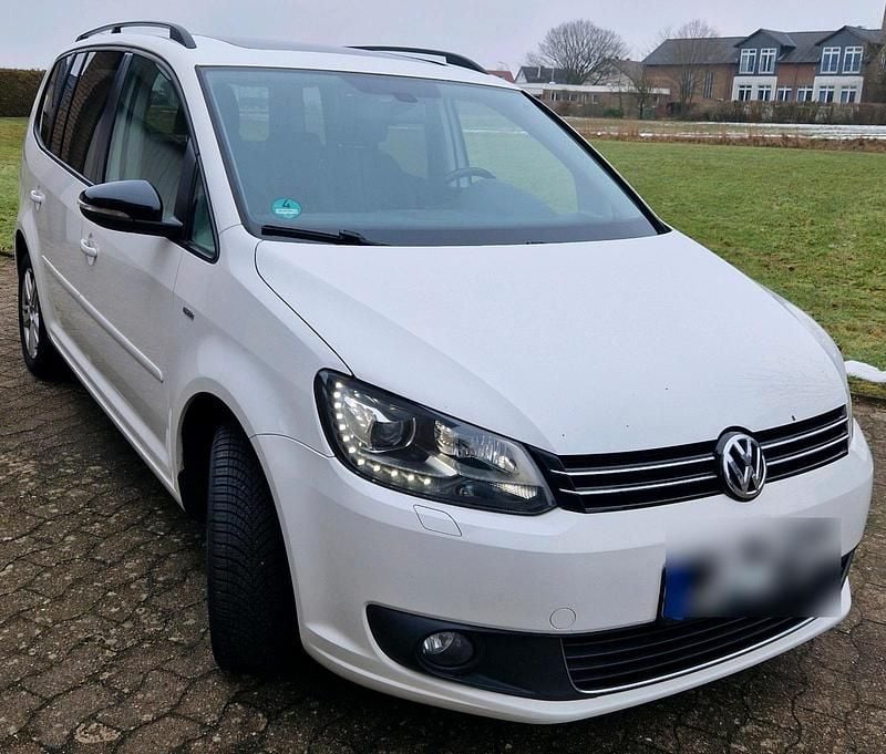 Gebraucht VW Touran Match 140 PS (102 kW) 2012 Weiß Van / Kleinbus