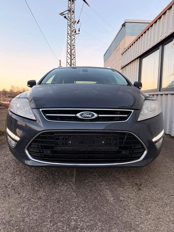 Blau Gebraucht 2014 Ford Mondeo Kombi | 5.000 € (Superpreis) - Bild 1/4