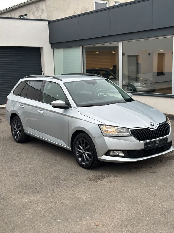 Silber Gebraucht 2019 Skoda Fabia Soleil Kombi | 8.880 € (Guter Preis) - Bild 1/4