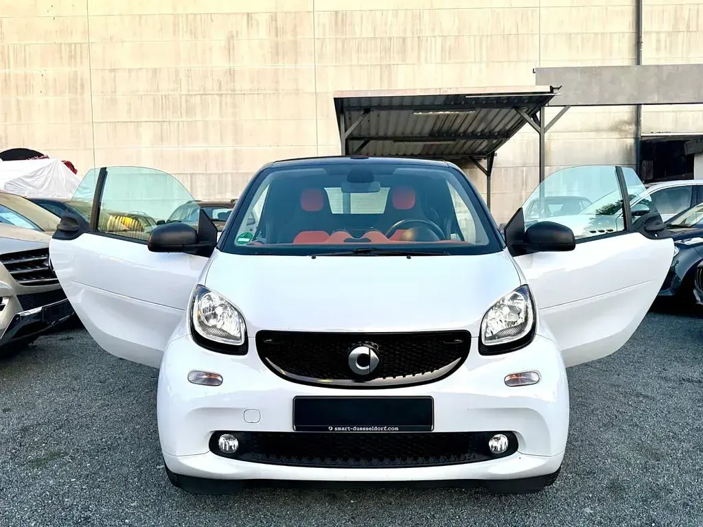 Gebraucht Smart ForTwo Cabrio 90 PS (66 kW) 2019 Weiß Cabrio