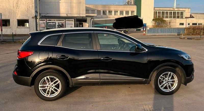 Gebraucht Renault Kadjar LIMITED 131 PS (96 kW) 2018 Schwarz SUV