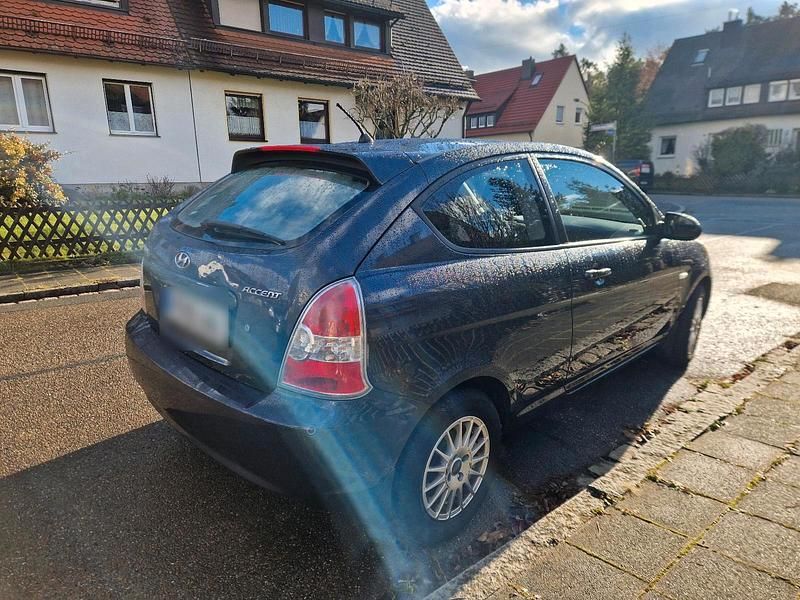 Gebraucht Hyundai Accent 97 PS (71 kW) 2006 Andere farben Kleinwagen