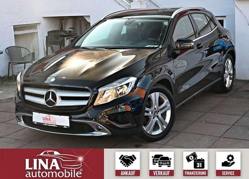 Gebraucht Mercedes GLA220 177 PS (130 kW) 2015 Schwarz SUV
