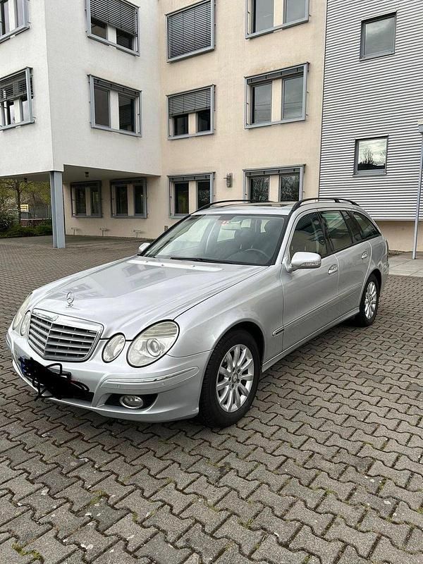Gebraucht Mercedes E220 Avantgarde 170 PS (125 kW) 2007 Kombi