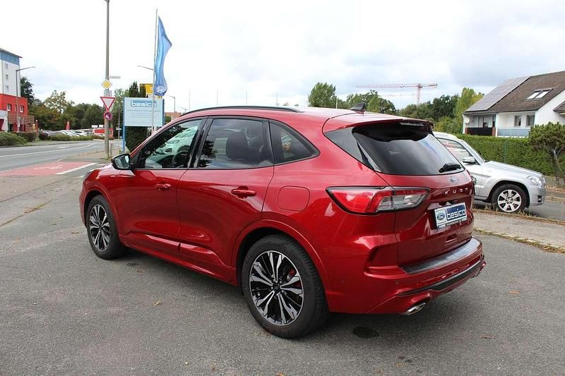 Gebraucht Ford Kuga ST-Line X 150 PS (110 kW) 2020 Rot SUV