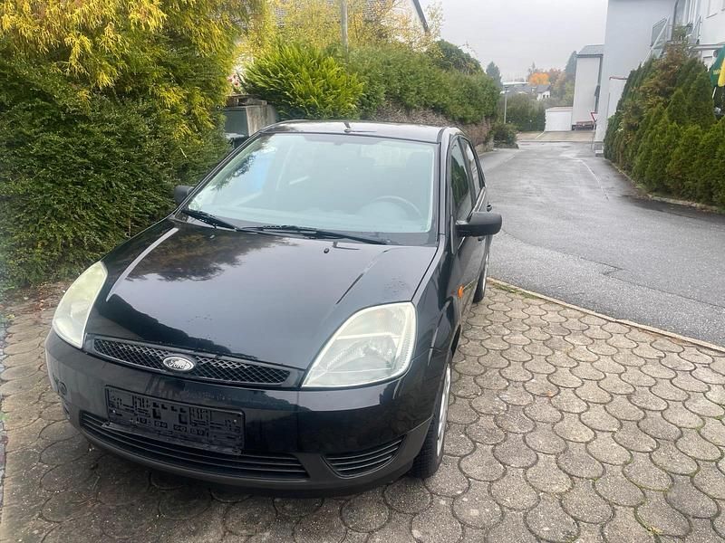 Schwarz Gebraucht 2004 Ford Fiesta Kleinwagen | 2.225 € - Bild 1/4