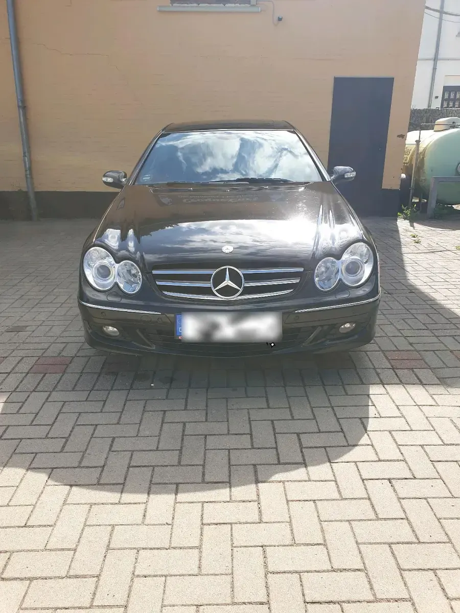Gebraucht Mercedes CLK280 231 PS (169 kW) 2008 Schwarz Coupé
