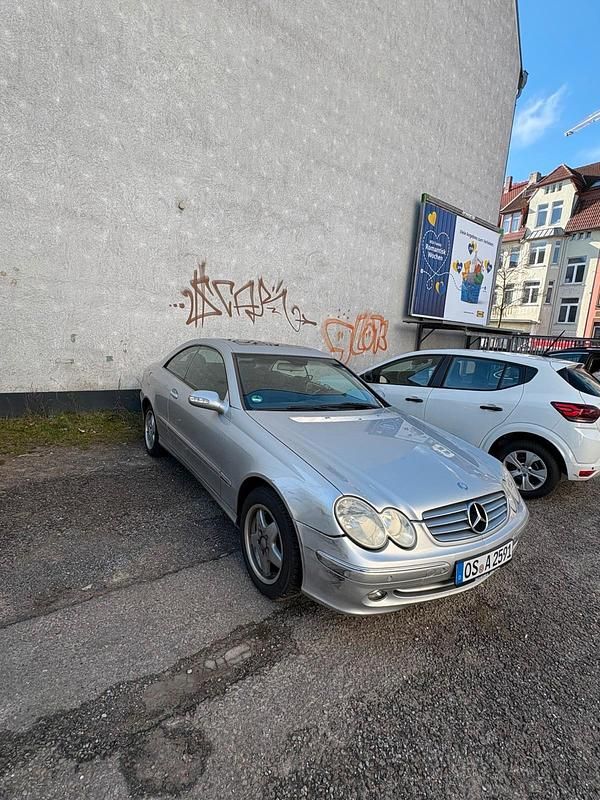 Gebraucht Mercedes CLK200 163 PS (119 kW) 2004 Silber Coupé