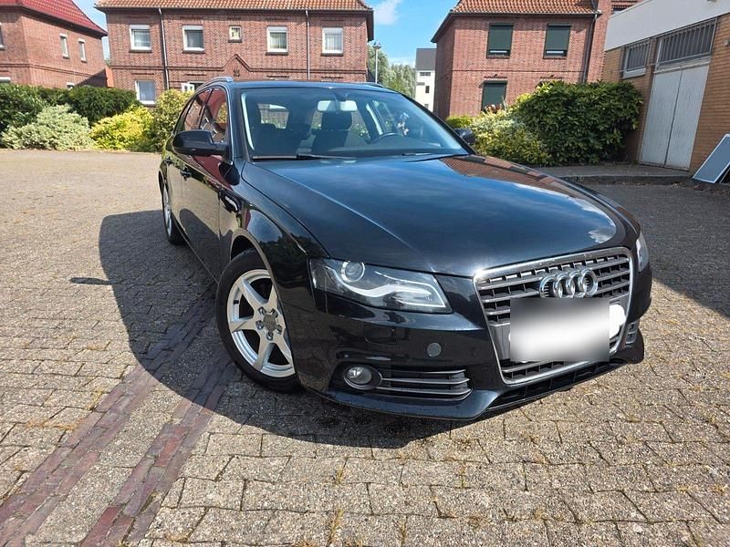 Schwarz Gebraucht 2012 Audi A4 Ambition Kombi | 6.500 € (Superpreis) - Bild 1/4
