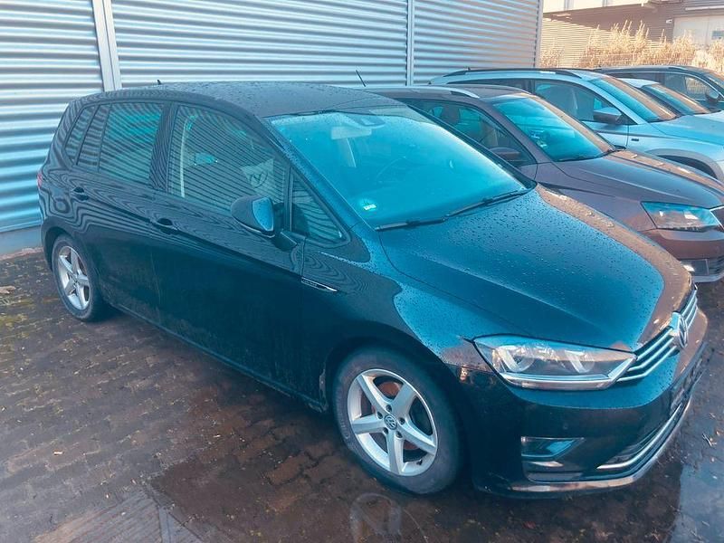 Schwarz Gebraucht 2015 VW Golf Sportsvan LOUNGE Van / Kleinbus | 11.980 € (Guter Preis) - Bild 1/3