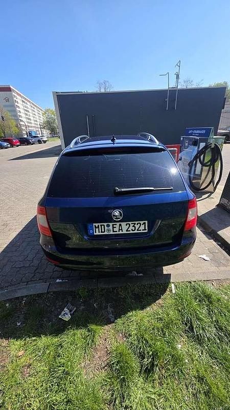 Gebraucht Skoda Superb Active 170 PS (125 kW) 2013 Kombi