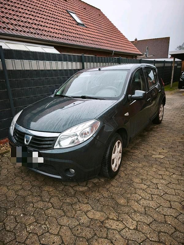 Gebraucht Dacia Sandero 75 PS (55 kW) 2012 Andere farben Kleinwagen