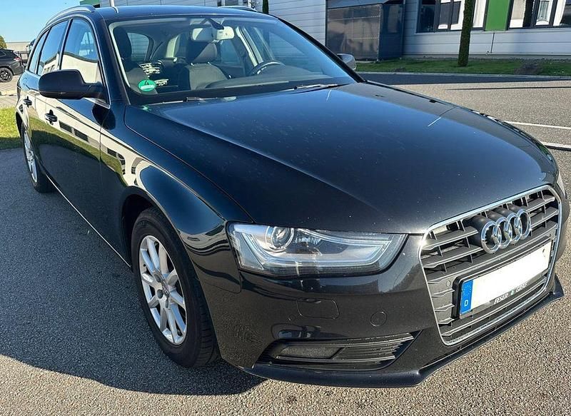 Schwarz Gebraucht 2014 Audi A4 Kombi | 7.990 € (Superpreis) - Bild 1/4