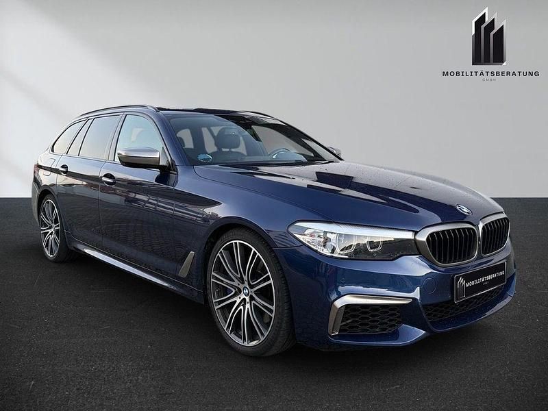 Gebraucht BMW M550 Performance 400 PS (294 kW) 2018 Blau Limousine
