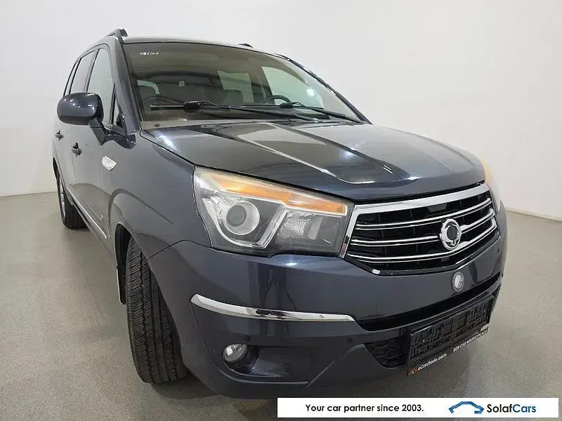 Gebraucht SsangYong Rodius Sapphire 155 PS (114 kW) 2014 Grau Van / Kleinbus