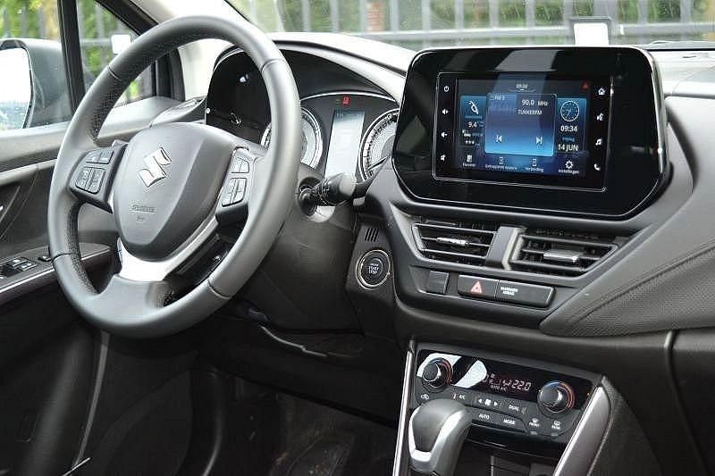 Gebraucht Suzuki SX4 S-Cross GL 101 PS (74 kW) 2023 Grau SUV