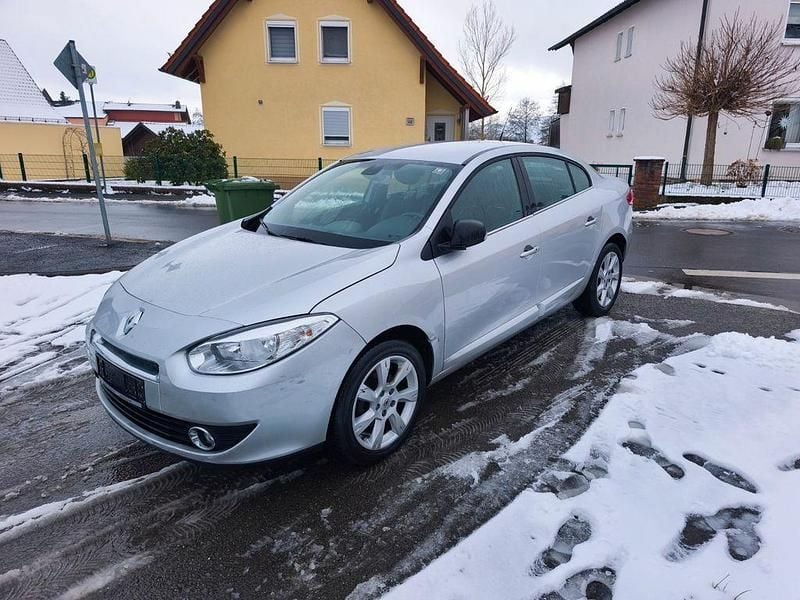 Gebraucht Renault Fluence Expression 110 PS (80 kW) 2011 Silber Limousine